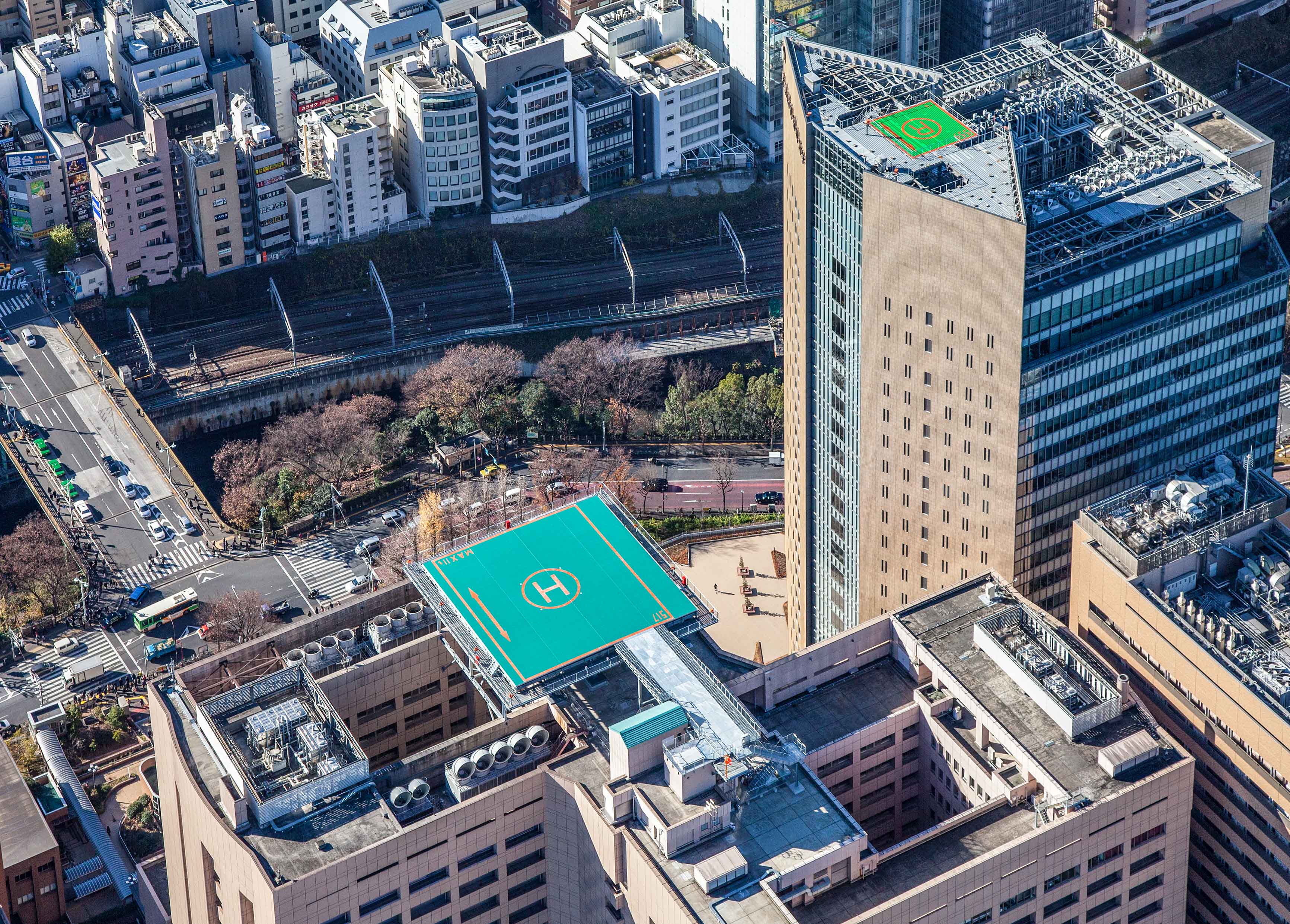 医大 東京